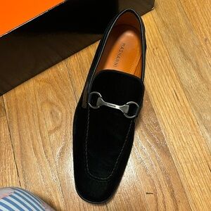 Men’s shoes black velour, gently worn